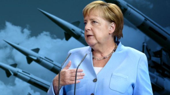 Вышла из отпуска и обвинила Россию: Меркель заняла сторону США в вопросе ДРСМД