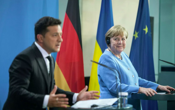 Неужели Меркель сдала Украину Путину?