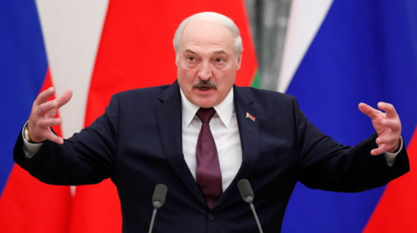 Визит Лукашенко в Москву: «...И бронепоезд на запАсном пути»