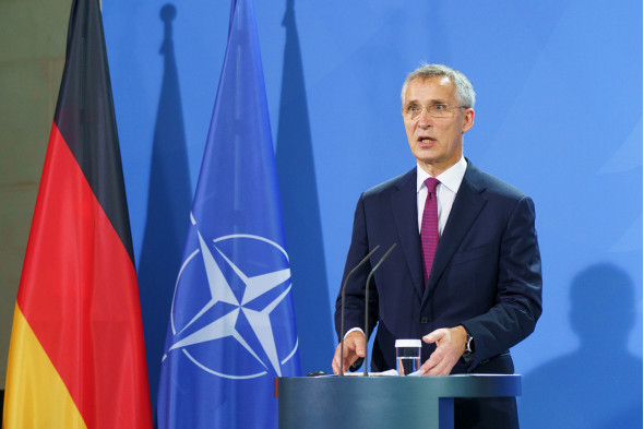 Генсек НАТО заявил, что применение силы против Украины «будет иметь цену»