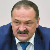 Глава Дагестана прокомментировал поведение пообещавшего бить русских мужчин