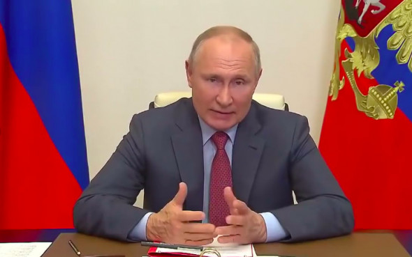 Путин потребовал до 1 апреля доложить о ходе ликвидации незаконных свалок