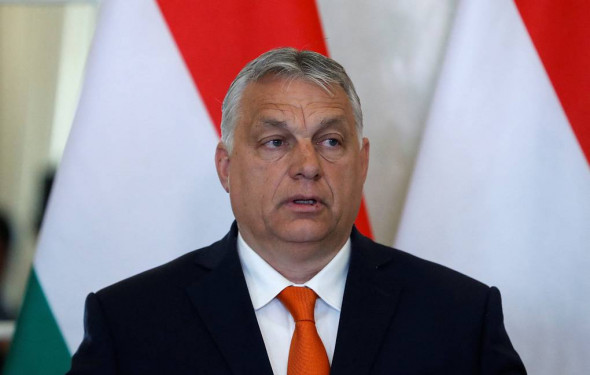 Премьер Венгрии объявил о введении чрезвычайного положения в стране