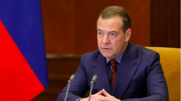 Медведев объяснил резкость своей риторики в публикациях в Telegram