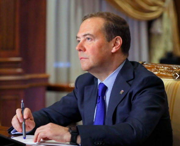 Медведев поставил под вопрос существование Украины на карте мира через пару лет