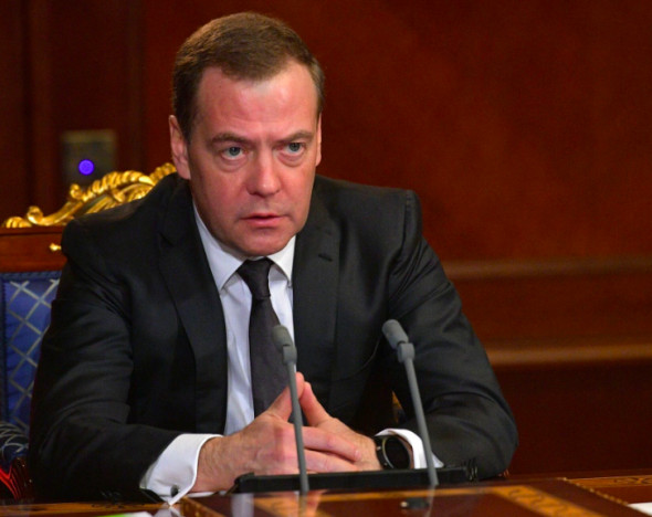 Медведев усомнился, что на переговорах с Украиной в августе «будет о чем и с кем говорить»
