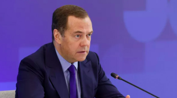 Медведев напомнил о методах Хрущева в общении с США