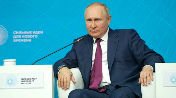 Путин посетовал на жару в Тегеране