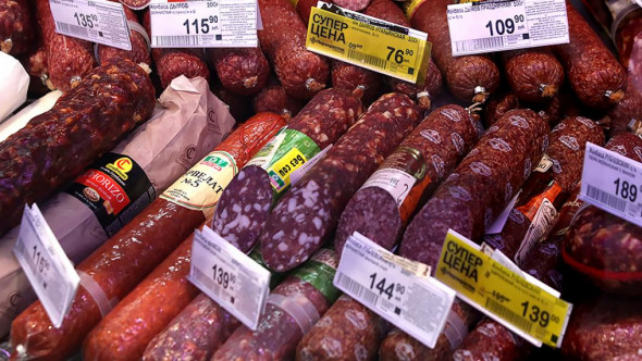 Мясной яд: налог на колбасу может поднять цены почти на 30%
