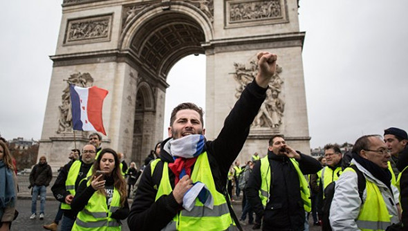 Протесты во Франции с высоты проектного анализа 