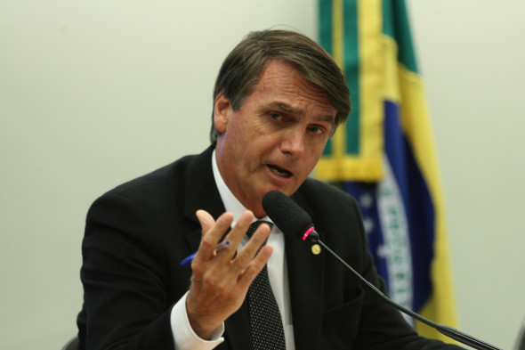 Болсонару считает, что его избрание избавит Бразилию от социализма и политкорректности