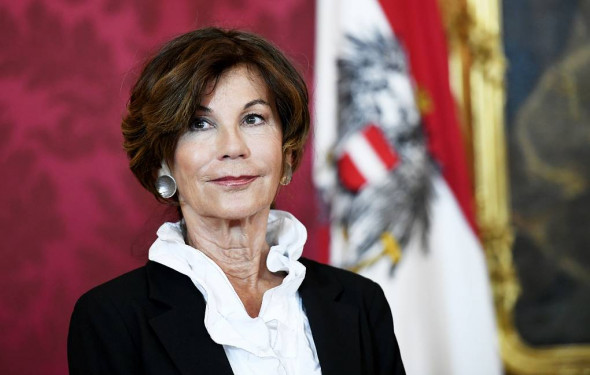 Канцлером Австрии впервые стала женщина