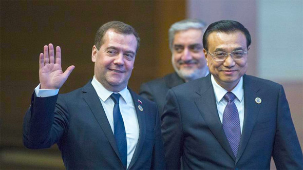 Медведев попросил у китайцев $500 млн на искусственный интеллект