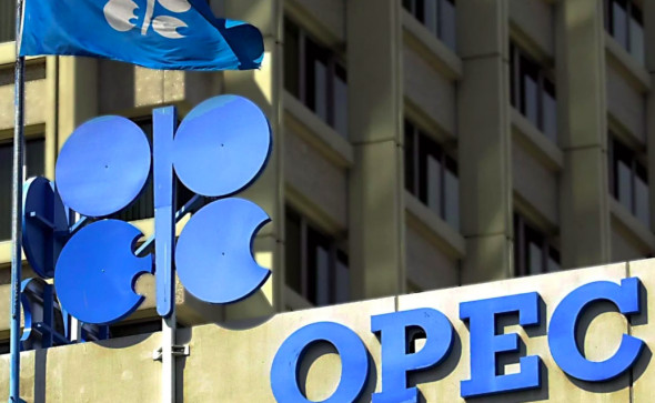 У России отбирают нефть: ОПЕК+ сокращает добычу
