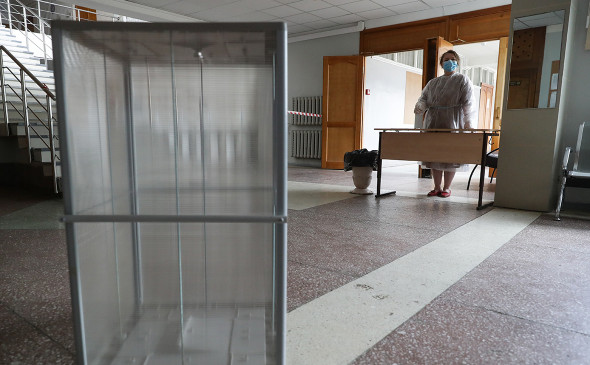 Бюджетники Москвы сообщили о просьбах участвовать в онлайн-голосовании