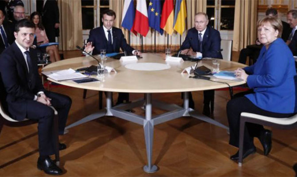 Годовщина парижского саммита: год прошел, результатов нет, новый саммит не предвидится