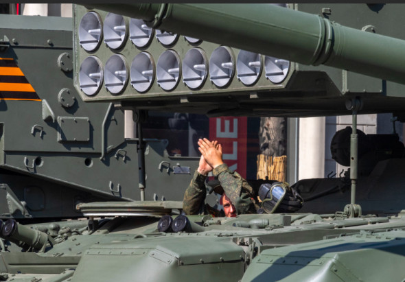 Россия анонсировала поставки оружия в Донбасс