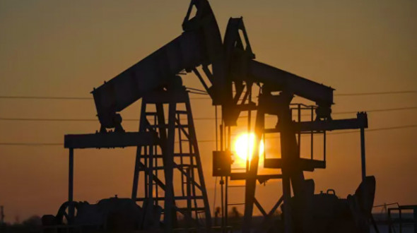 США хотят попытаться отрезать Россию от нефтяных доходов, пишет NYT
