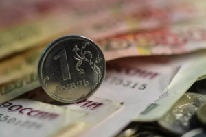 «Это не предел»: почему дорожает рубль