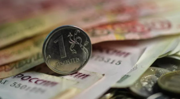 «Это не предел»: почему дорожает рубль