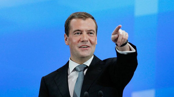 Тайный план Медведева: хочет стать президентом, но не России?