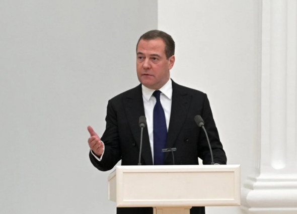 Медведев: жители Европы не хотят «рвать контакты с Россией»