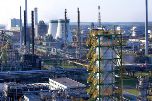 Reuters: польская PKN Orlen пожелала срочно купить активы Роснефти в Германии