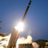 Выпущенная КНДР баллистическая ракета пролетела над Японией
