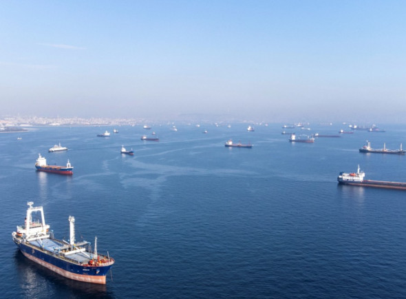 Разгружайся в море: В Турции из-за «потолка» цен на российскую нефть скопились танкеры