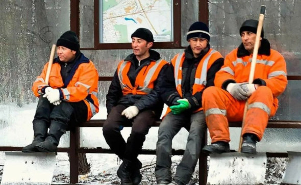 Мигрантов в России надо любить и упростить им трудоустройство